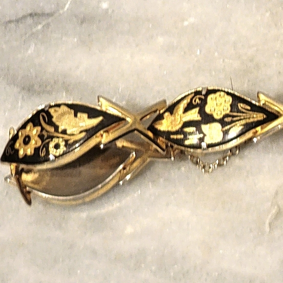 Damascene Art Nouveau link bracelet 7" opens to 8" with safety chain - Picture 2 of 5